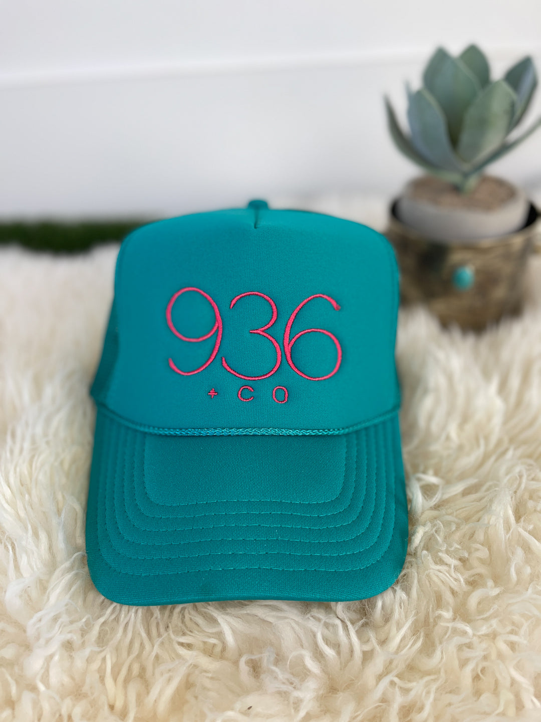 936 + Co Cap